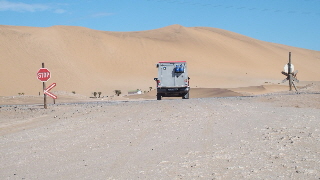 P4211562 (640x360)