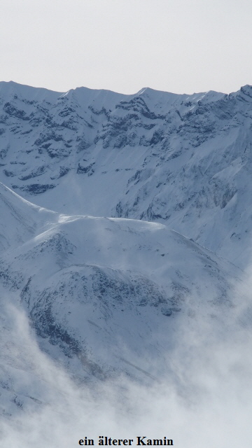 PB100076 (360x640)